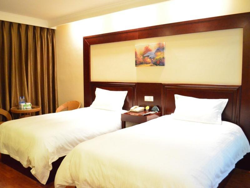 Greentree Inn Yunnan Kunming Chenggong University City Shilin Street Express Hotel Buitenkant foto