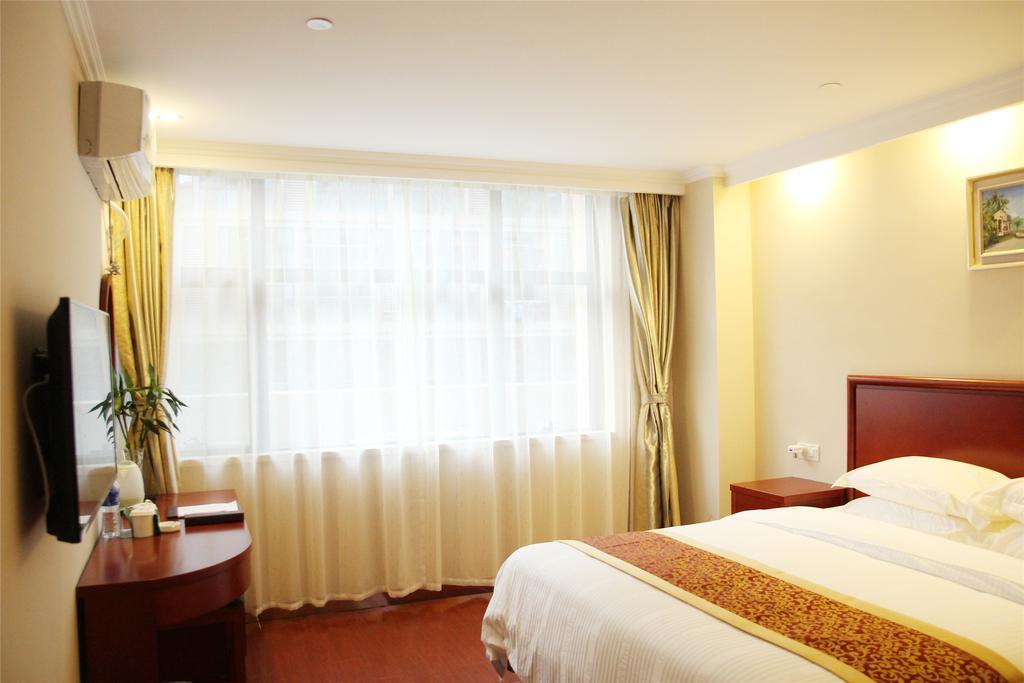 Greentree Inn Yunnan Kunming Chenggong University City Shilin Street Express Hotel Buitenkant foto