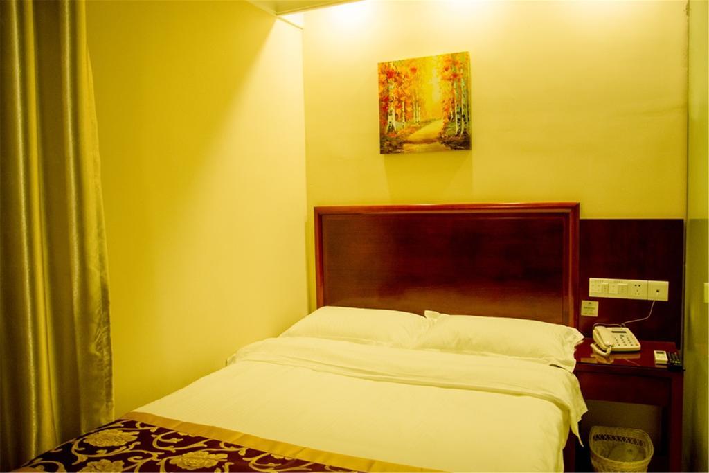 Greentree Inn Yunnan Kunming Chenggong University City Shilin Street Express Hotel Buitenkant foto