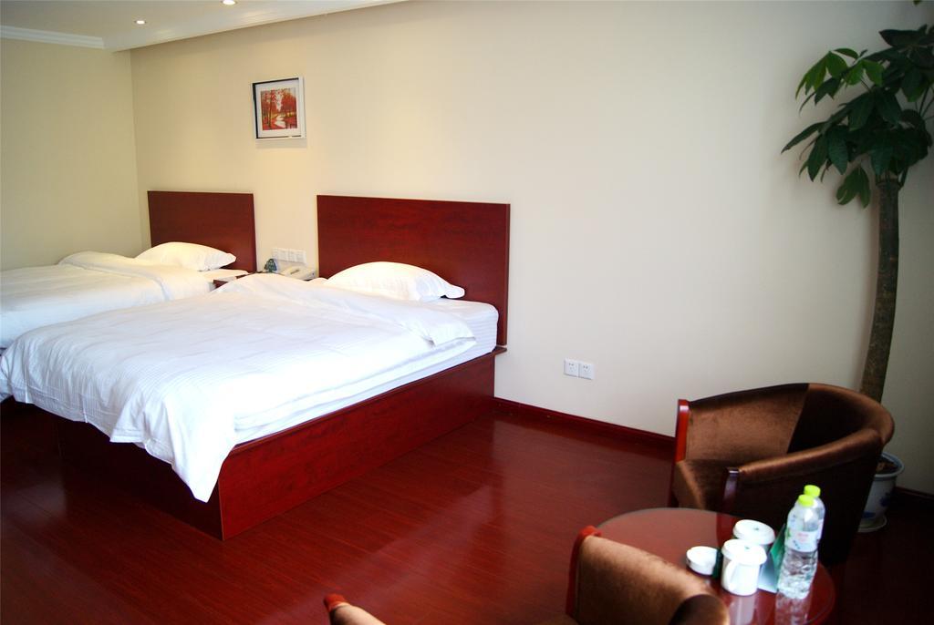 Greentree Inn Yunnan Kunming Chenggong University City Shilin Street Express Hotel Buitenkant foto